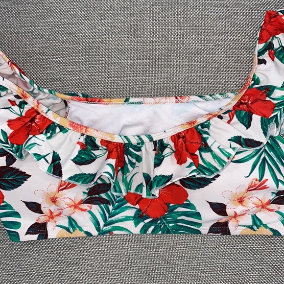 Cabana Del Sol floral ruffle two piece bikini set size Small - Picture 2 of 7